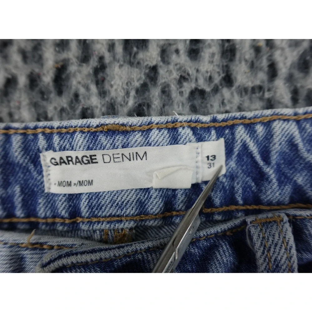 Garage Denim Mom Shorts Womens‎ Size 13 Blue High Rise Raw Hem Light Wash